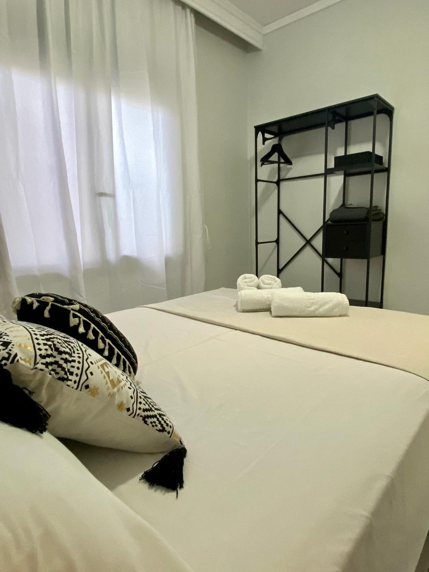 Peramore Apartment Néa Péramos Buitenkant foto