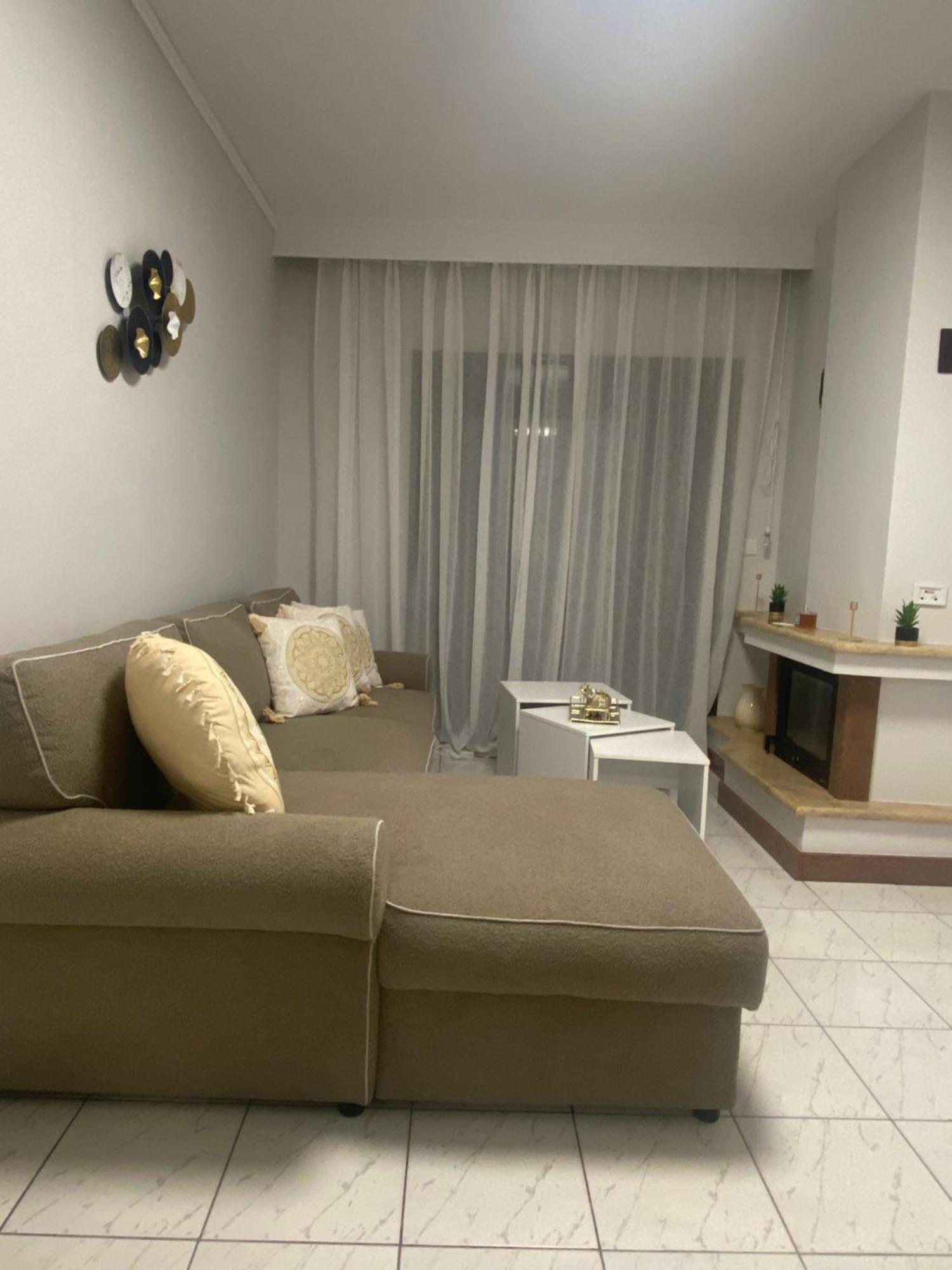 Peramore Apartment Néa Péramos Buitenkant foto