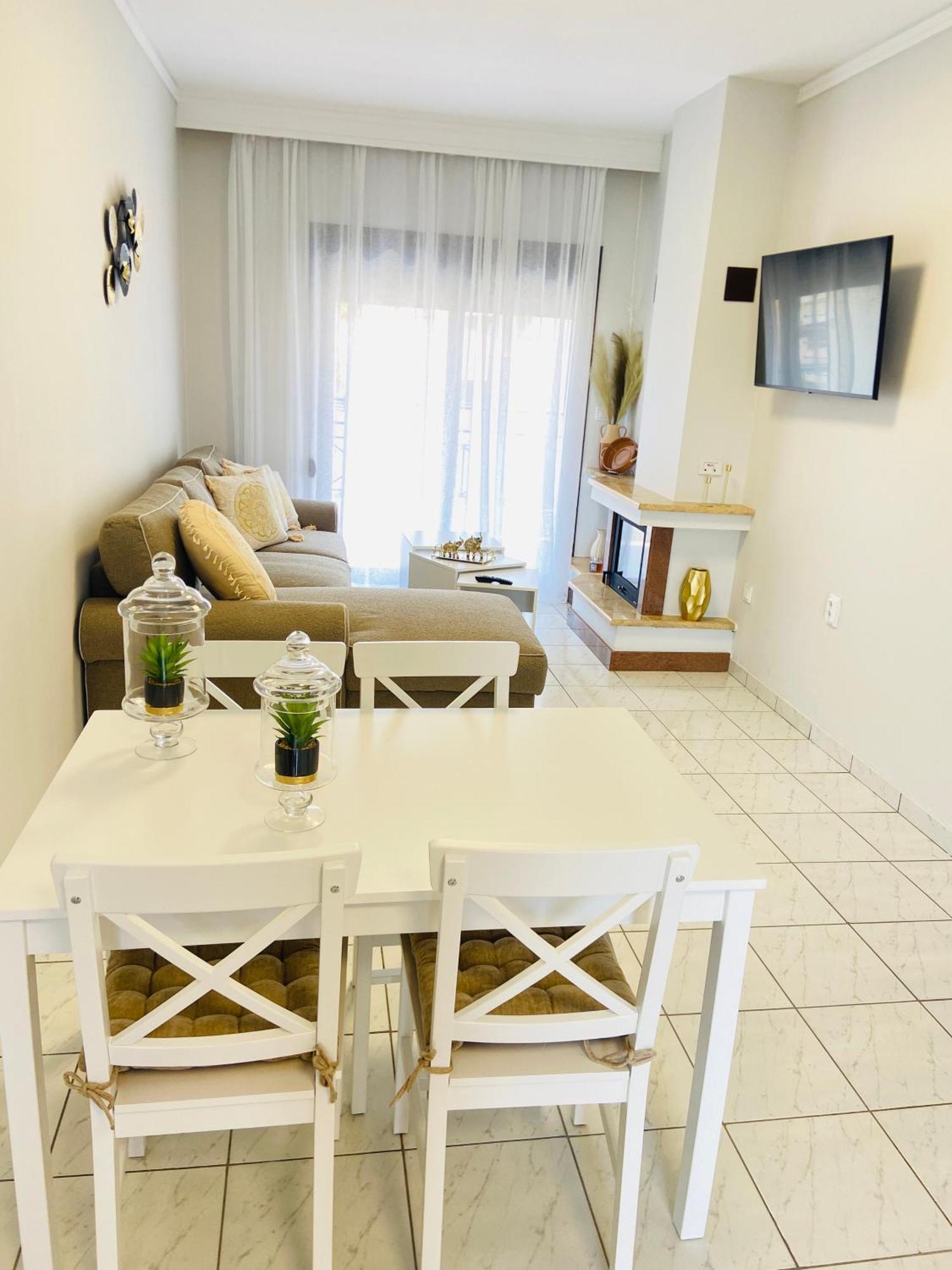 Peramore Apartment Néa Péramos Buitenkant foto