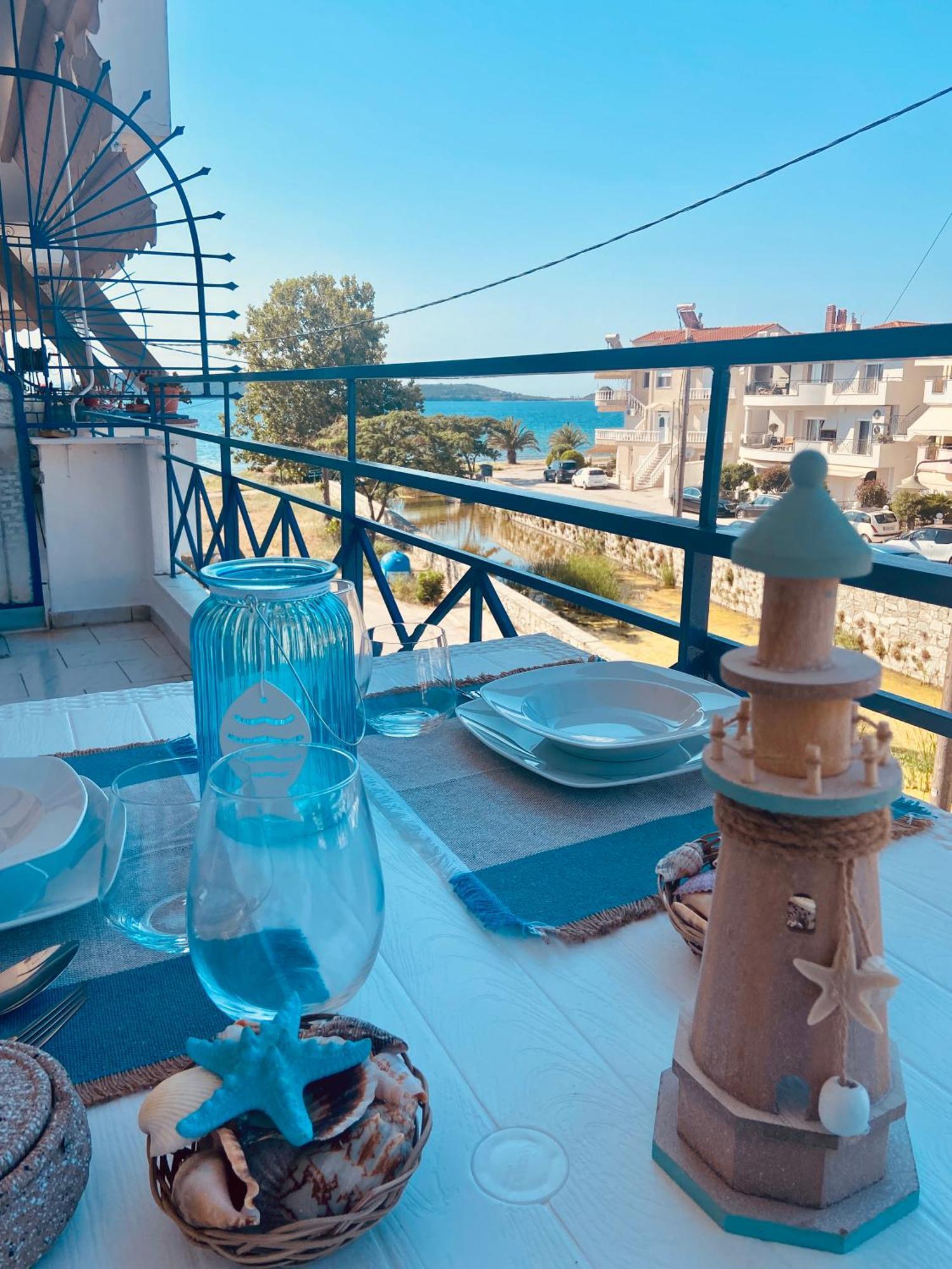 Peramore Apartment Néa Péramos Buitenkant foto